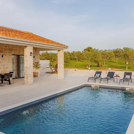 Oliva Oliana With Heated Pool Villa Vrsi