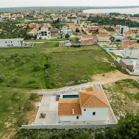 Oliva Oliana With Heated Pool Vrsi