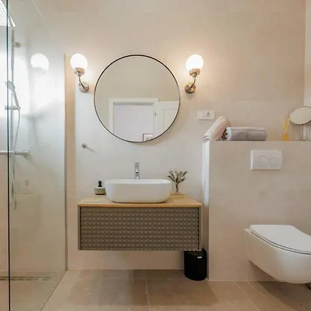 וילה Oliva Oliana With Heated Pool ורסי